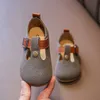 Chaussures de princesse pour enfants Casual Student Flats Chaussures Nouvelles chaussures en cuir Mode Flats Toes-capped Soft Pour Garçons Filles Creux 2021 G1025