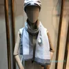 Hög Quatity Cashmere Jacquard Scarf For Women Designer Scarves Letters Classic Lapel Head Knit Scarfs Shawl Plaid Hijab Silk 3 CO2009157