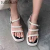 Suojialun 새로운 여성 샌들 신발 패션 플랫폼 버클 스트랩 캐주얼 고품질 야외 일일 슬라이드 좁은 밴드 샌들 K78