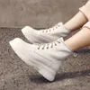 Winter Ankle Boots 여성 천연 가죽 평면 플랫폼 짧은 레이스 둥근 발가락 신발 레이디 가을 크기 4-10 210517 gai