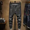 Mannen Jeans Mannen Skinny Mode Geborduurd Patroon Kleine Voeten Casual Slanke Mannelijke Chinese Japanse Merk Potlood Broek Denim Trou321d