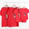 Chinese stijl zomer familie look matching outfits t-shirt kleding moeder vader zoon dochter kinderen baby printen 210521
