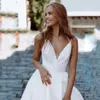 Boho Wedding Dress 2024 A-Line V-hals Spagetti Straps Pleated Satin Bridal Bowns Dubai High Split Brides Dresses Custom Made Made