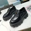 Plattform Frauen Qualität Freizeitschuhe Desinger Dreieck Logo Schwarz Matte Erhöhen Hohe Turnschuhe Cloudbust Klassische Männer Schuh Loaf Patent Monolith Pbxi