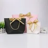 Gift Boutique Bag Sacchetti di carta Vestiti Imballaggio per compleanno Matrimonio Baby Shower Present Wrap 5 colori