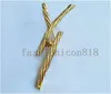 Hoge kwaliteit Luxe Designer Mannen Vrouwen Pins Broches Goud Zilver Brief Broche Pin voor Pak Jurk Pins voor Party leuk Cadeau Specificaties