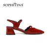 Sophitina Square Hak Zoete Vrouwen Schoenen Sandalen Zomer Mode Solid Comfortabele Dressing Casual Patent Leahter Buckle FO260 210513