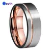 Mens Bröllopsband Tungstenkarbid Ring Svart Rose Guld med Offset Groove och Borste Finish 211217