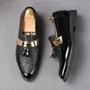 Luxury Style Sequins Men's Business Prom Shoes tassel Comfortable Wedding Pointed Toe Men Flats Loafers Footwear