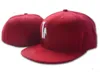 Men039s Sport Team Fitted Caps Flaches Visier Hip Hop Design Solide Königsblau Farbe LAi Golf Peak Street Baseball Hüte9260273