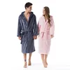 Kvinnors Sleepwear Winter Flannel Par Kvinnor Cardigan Pyjamas Män Robe Badrock Kvinna Kläder Nightgown Ladies Homewear Long