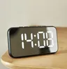 La dernière horloge de bureau, horloge électronique en miroir créative, répétition de chevet, LED simple avec affichage de la température, styles variés au choix, prise en charge du logo personnalisé