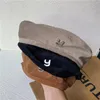 Jesień Soft Faux Leather Y Letter Street dama Beret Hat Mężczyźni Kobiety Rozrywka Malarz Kapelusze