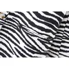 Streetwear Mulheres Zebra Stripes Imprimir Casacos Moda Senhoras Botão de Botão Causal Causal Cause Chic Bolso Jackets 210430