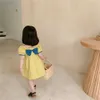 Летние девушки платье корейский стиль положительный и отрицательный бантик квадратный воротник сладкий ребенок детская детская одежда 210625