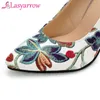 Klänningskor LasyArrow 2021 Fashion Bridal Wedding Flower Print Slip On Pumps Pekade Toe Tun High Heels Party Woman J240