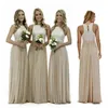 2021 Billiga Sexiga Beach Champagne Brudtärna Klänningar Lacetop Chiffon Bridesmaids Klänning Plus Storlek Bröllop Gästklänningar Land Maid of Honor Dress