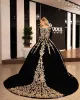 Długie sukienki wieczorowe 2022 Wspaniała suknia balowa 34 Długie rękaw Vneck arabski złota koronkowa aksamitna czarna kobiety formalne suknie wieczorowe BC11114498457