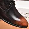 Sapatos de couro curtos e modernos e modernos, combinação traseira dianteira, salto baixo, três opções de cor, preto, azul, vermelho