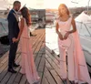 Peach Pink Arabic Prom Jumpsuit Dresses Robe de Soirée 2021 Feather Lace Ribbon Aso Ebi Aftonklänning med Pant Suit