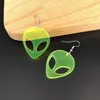 Charm örhängen transparent fluorescerande grön alien örhängen personlighet nattklubb akryl örhängen kvinnliga mode smycken