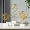 Goud Blad Woondecoratie Accessoires Moderne Woonkamer Bloem Ornamenten Miniatuur Metalen Beeldje Houten Bureau Decoratie 210811