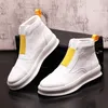 Classic White Flat Plat Vulcanized Autumn Shoes Sapatos da primavera Moda de couro respirável tênis casual casual Credos de cidadãos de caminhada x179 330 311