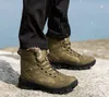 Unisex Snow Boots暖かい豪華な男性の防水滑り止め冬のブートアウトドアハイキング作業靴男性の贅沢なスニーカー