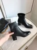 Chanells Loisure Qualité Chanellies Rain Chaannel Boots haut de gamme Ancient Fashion Boot élégant Temperament classique Rétro britannique à l'intérieur de la fermeture à glissière 35-40