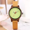 Armbanduhren Elegante Damenuhr aus Holz, Quarzuhr, echtes Leder, stilvoll, lässig, Damenuhren, Reloj Femenino 2021