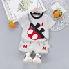 Yaz bebek giysileri takım elbise çocuk moda kızlar karikatür tişört şort 2pcs/set yürümeye başlayan çocuk gündelik giyim çocuk izleme lj0916