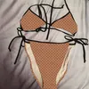 여름 섹시한 수영복 Womens Halter Fashtal Bikini 편지 인쇄 삼각형 해변 브래지어 팬티 블랙 붕대 디자인 분할 수영복