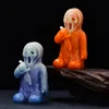 Belle figurine lumineuse fantôme d'halloween, décoration de maison effrayante, méditation