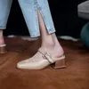 Slippers vierkante teen schoenen hakken metalen decoratie glozen dia's 2021 zomer vrouw muilezels dames ledig leer
