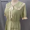 Japonais Mori Girl Summer Femmes Robe à carreaux Col en dentelle Vert Rose Taille élastique Femme Robe Vintage Élégant Coton 210520