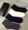 Chaussettes pour hommes Lettre classique Chaussettes pour hommes Femmes Stocking Mode Cheville Chaussette Casual Tricoté Coton Bonbons Couleur Lettres Imprimé 5 Paires / Lot Venez Avec BoxQPB9