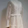 여성을위한 흰색 패치 워크 레이스 드레스 V 목 긴 소매 높은 허리 캐주얼 미디 드레스 여성 한국 봄 패션 의류 210531