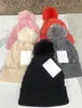 21ss Bere Şapka Kış Kapaklar Şapka Kadın Erkek Bonnet Gerçek Rakun Kürk Pompomos Ile Eski Beanies Kalınlaşmak Sıcak Kız Kap Snapback Ponpon 14 Renkler