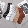 Высококачественный дизайнер Париж Роскошные вязаные женские носки, полная буква, теплые и удобные, 5 пар подарочной коробке упаковки