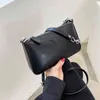 Летняя новая маленькая квадратная алюминиевая цепочка Женская сумка высокий смысл французский подмышка для подмышки для одиночного плеча сумки для модного кошелька Черная пятница распродажа