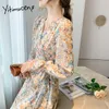 Yitimuceng Vintage Floral Pint Mini abiti da donna con scollo a V A-Line manica lunga abbigliamento primavera moda dolce abito in chiffon 210601