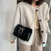 Bolso pequeño de celebridad de Internet, bolso de cadena a la moda para mujer, bolso de hombro de felpa de lana de cordero, mensajero de estilo occidental