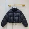 Luxury Winter Jackets Designer Jacka för kvinnor ner Parkas med bokstäver Budge Sequins Fashion Coats Justerbar midja Streetwear Högkvalitativ glänsande