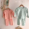 Gros printemps bébé pyjamas coton à manches longues dessin animé fraise dinosaure dot homewear fille garçon oufits vêtements pour enfants E6002 210610