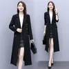 Casacos de trincheira feminina Casaco de comprimento médio 2021 outono/inverno estilo coreano Slim Lace-up Long preto tamanho grande