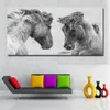 Wall Art Canvas Animal Painting in bianco e nero che corre immagine di cavallo Home Decor per soggiorno senza cornice