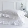 2pcs super vente taie d'oreiller blanche 100% taie d'oreiller en coton maison literie oreillers couverture pincé volant conception princesse taies d'oreiller 220217