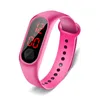 Fashion Boys Girls Children Studenten Sport Digital Led Horloges Heren Dames Outdoor Plastic Band Gift Promotionele polshorloges9032287