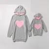 Liefde Moeder Dochter Sweatshirts Familie Bijpassende Outfits Kijk Mama En Me Kleren Mamma Vrouw Meisjes Tops Herfst Sweater Hoodies 210724