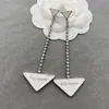 Mode -Ohrringe Dreieck Ohren Emaille Ehrdrop für Mann Womens Classic 4 Farbe gute Qualität